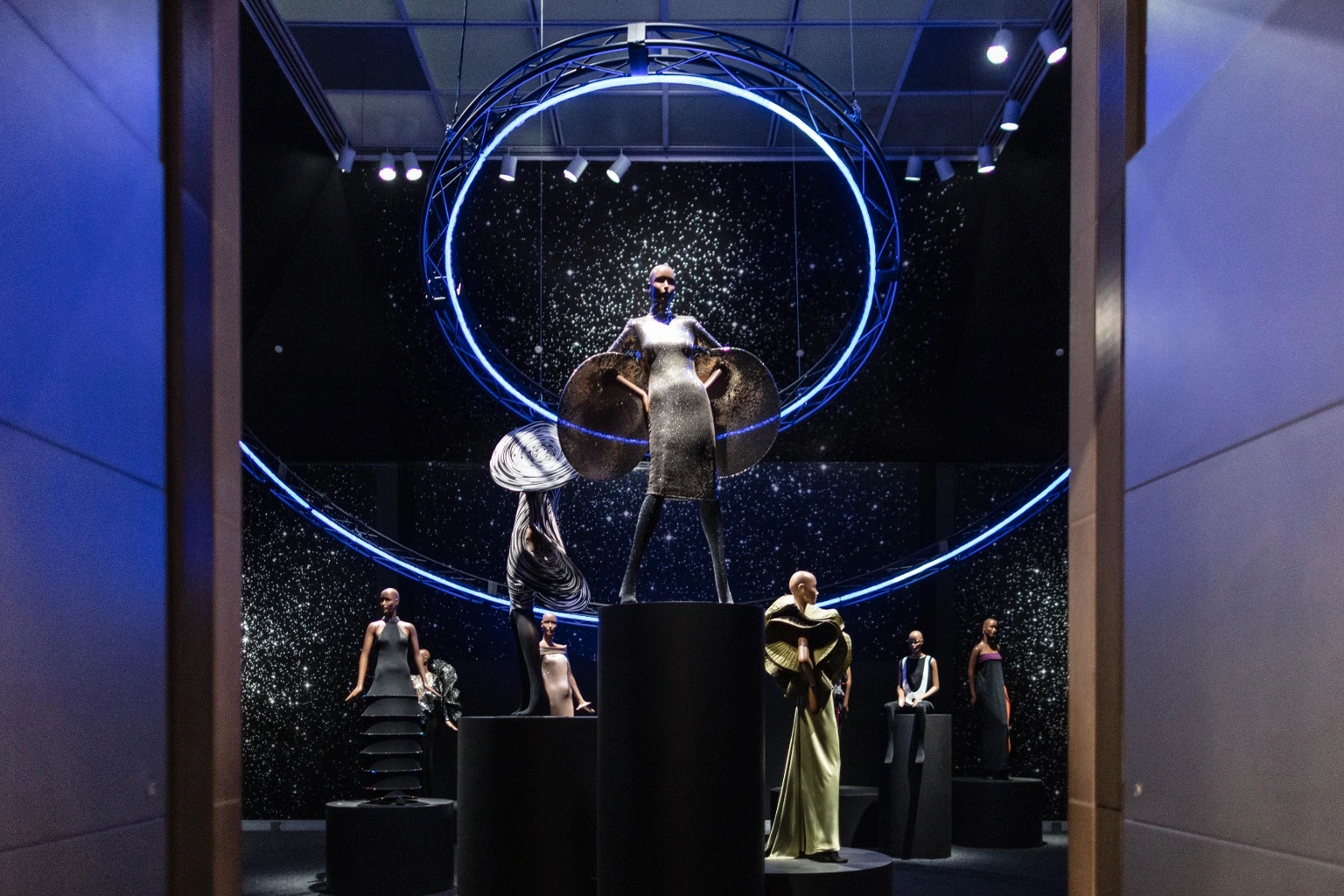 How Artificial Intelligence Is Rewiring Fashion, From the Catwalk to the Checkout