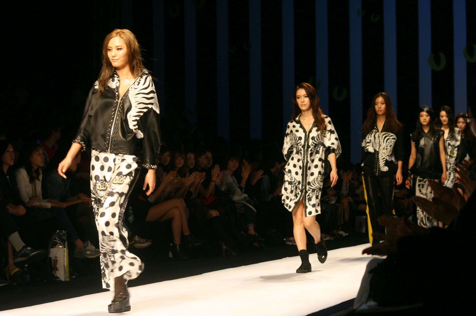 Seoul Fashion Week Expands to Lotte World Tower for 2027 SpringSummer Seasons